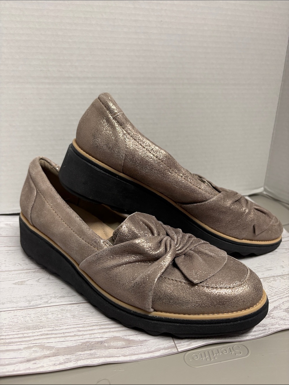 Clarks Collection Sharon Dasher Loafers Size 10 Metallic Taupe Wedge
